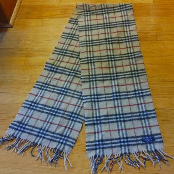 Authentic BURBERRY. LONDON SCARF - Picture 1 of 2